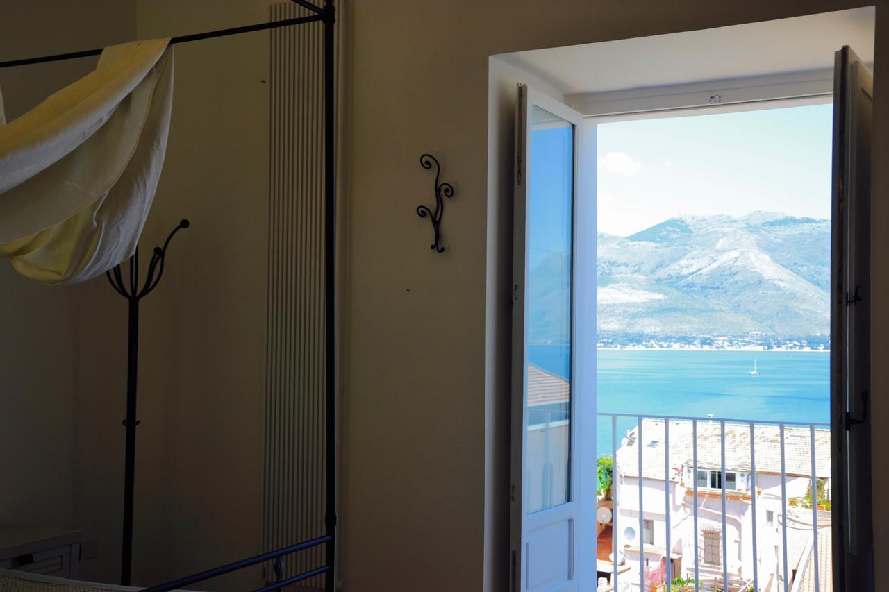 Il Bottone Al Duomo Bed and Breakfast Gaeta Buitenkant foto